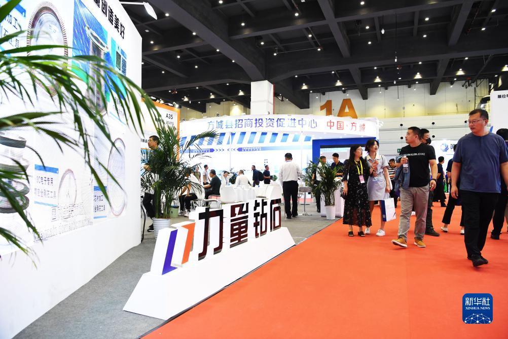 葡京游戏厅网址是多少